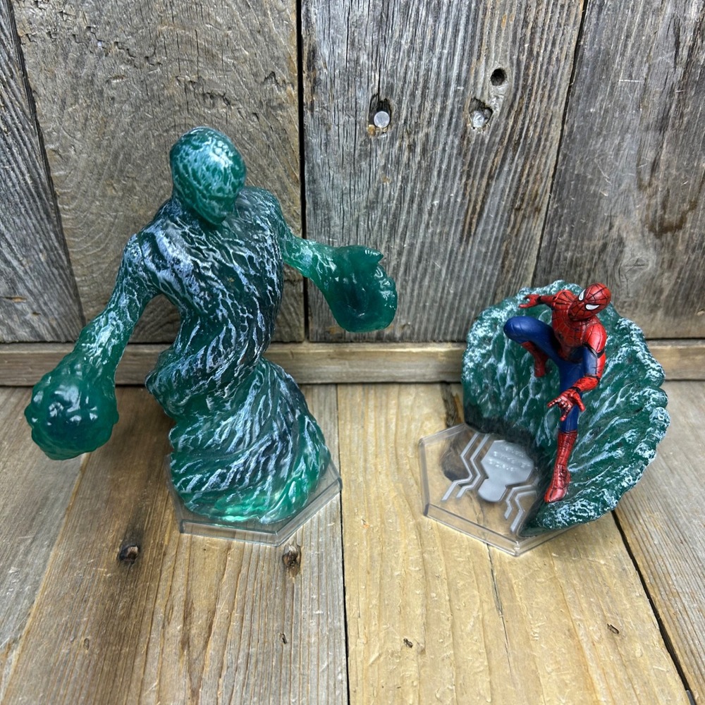 Disney Marvel Spider-Man Far From Home Hydro-Man & Spider-Man Figure Set Battle